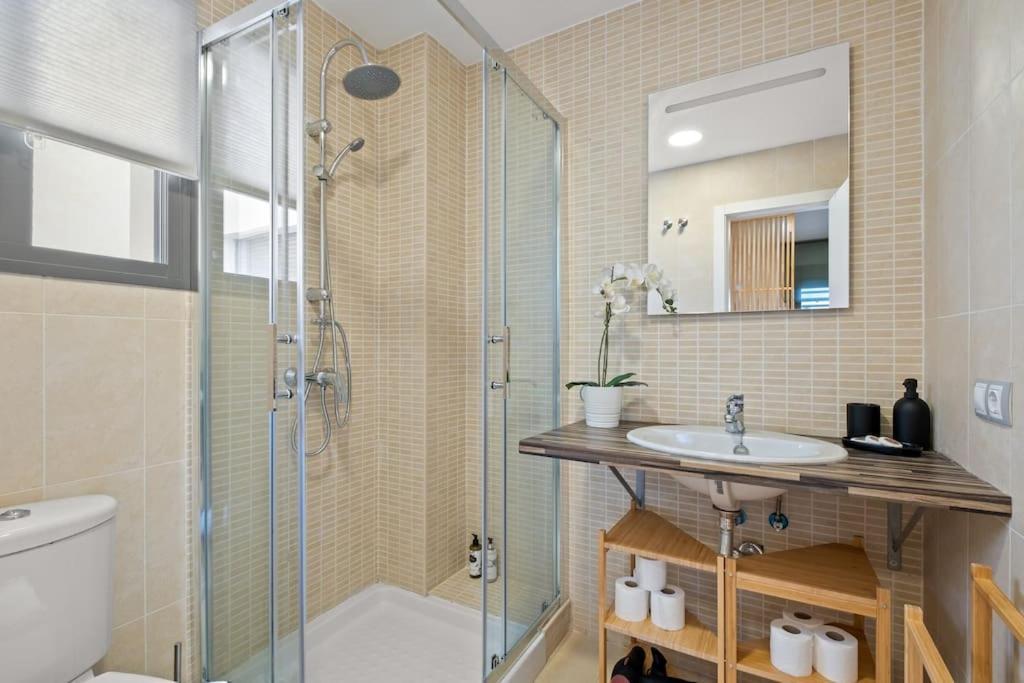Estudio Nice Stay Dos Aceras Malaga Bagian luar foto