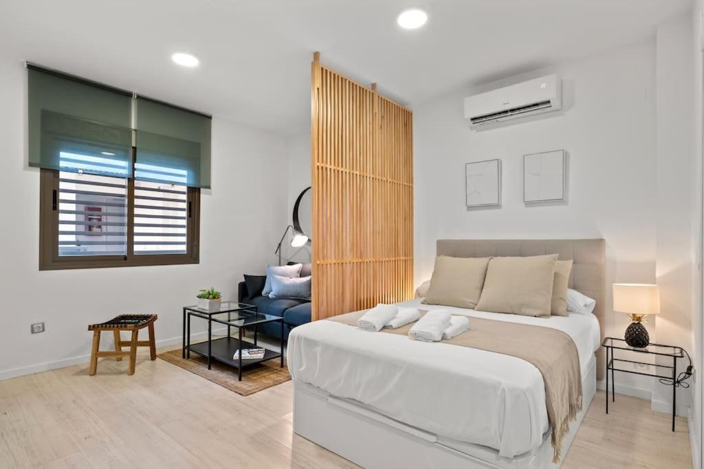 Estudio Nice Stay Dos Aceras Malaga Bagian luar foto
